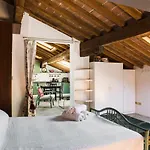 Apartment Piazza Maggiore Jungle Bijoux